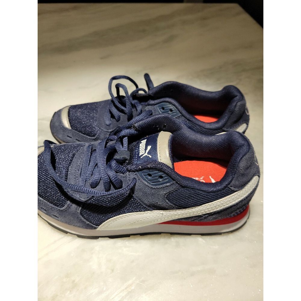Puma Vista jr Soft Foam 369539-02 Us Size 5C Great condition!!